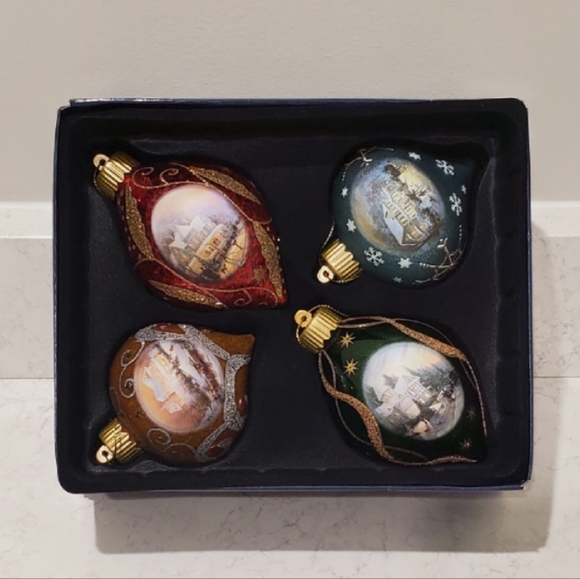 Thomas Kinkade "Light Up the Season" Luminary Glass Ornament Set - Picture 1 of 16